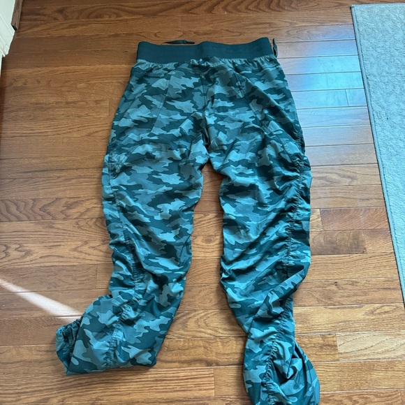 Kyodan Forest Green Activewear - Picture 6 of 6